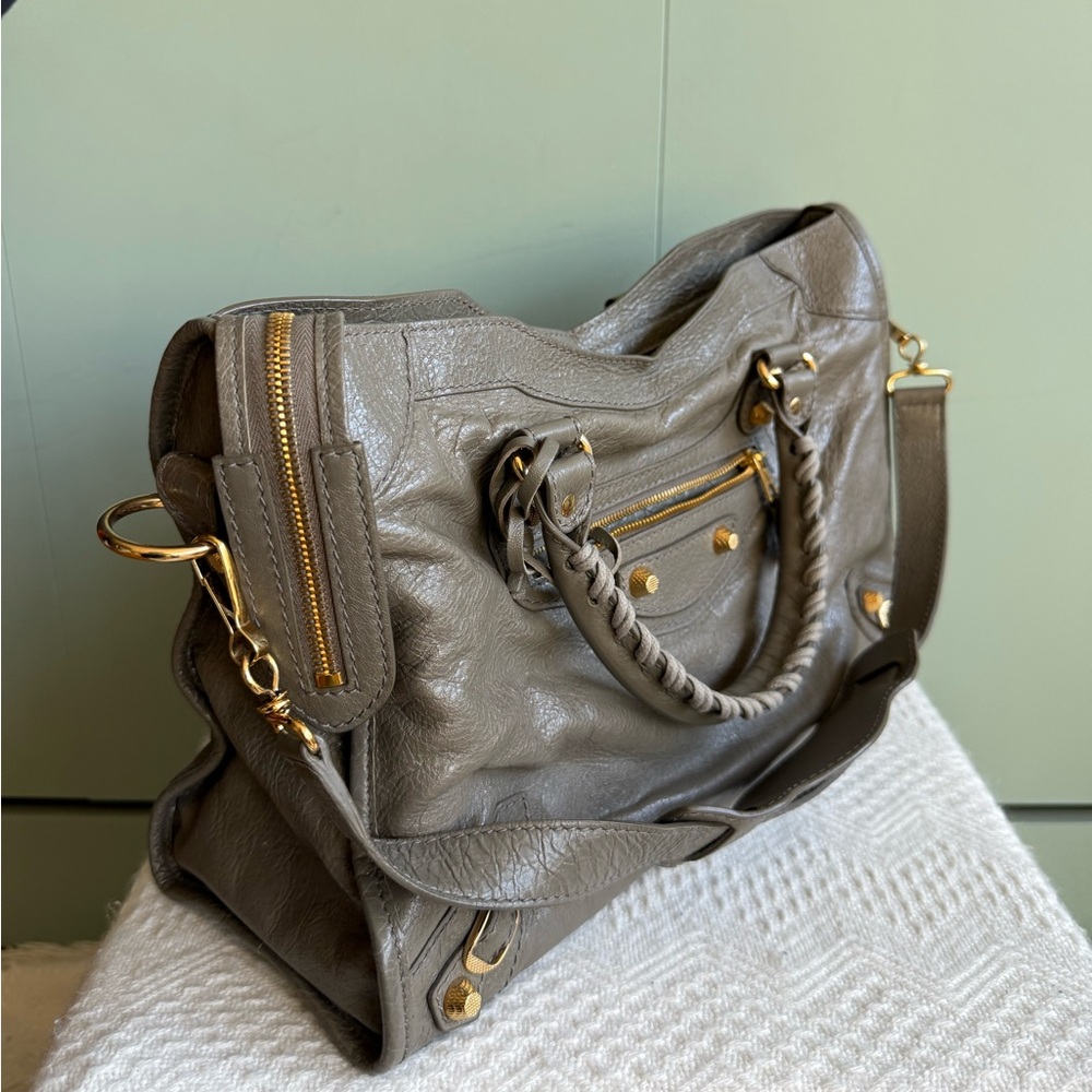 Balenciaga Giant 12 City Bag, Beige Liege Lambskin w/ Gold Hardware, EUC - Picture 9 of 16